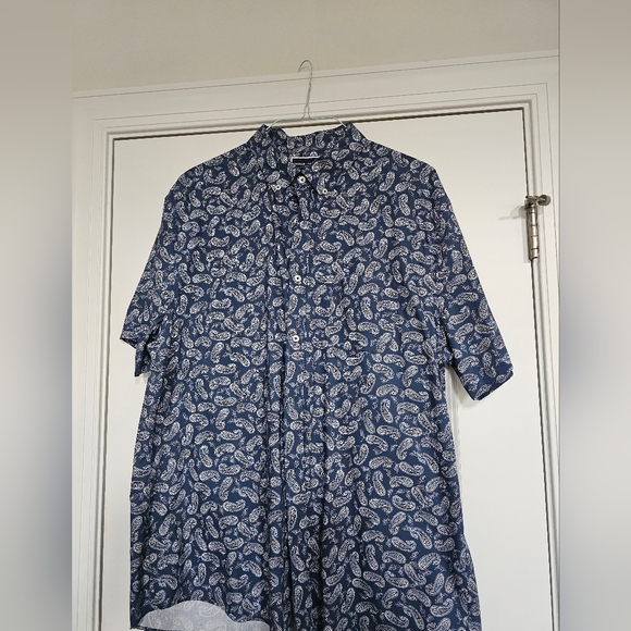Charles Tyrwhitt Blue Paisley Classic Fit Shirt - Picture 1 of 2